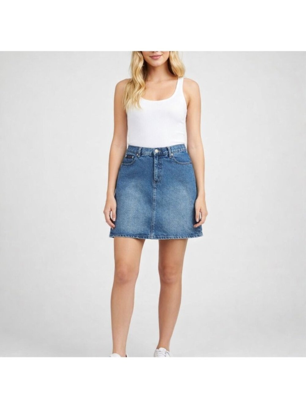 Mountain Lake Jean Company Jean Skirt Womens 8 Blue Denim 5 Pockets Straight EUC